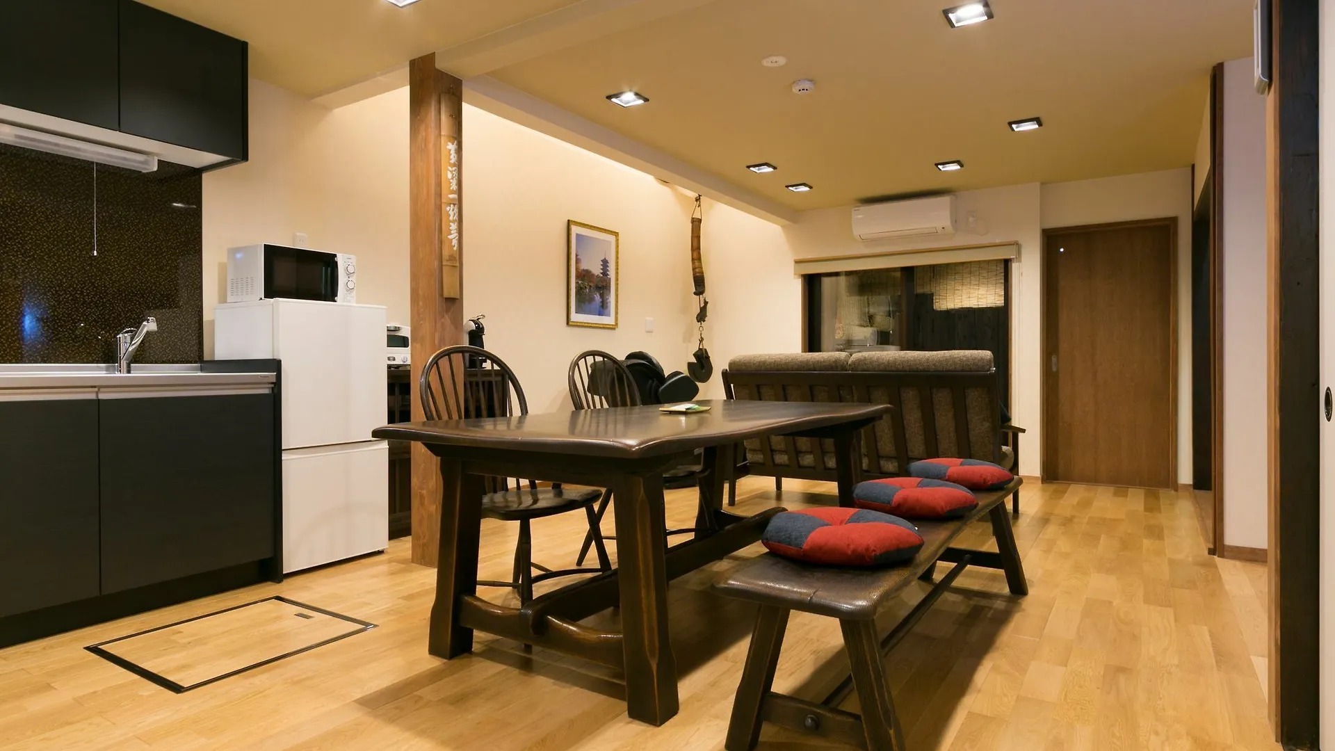 Kyotoya Tsukinoyu Kukai Villa Japan